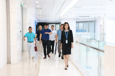 中快集团到访佛山亨泽，深化激光切割技术合作与供应链协同